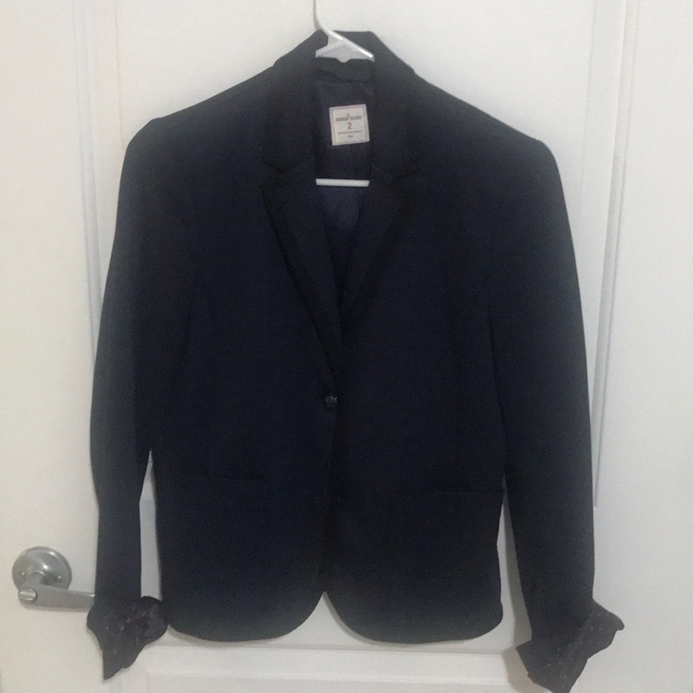 Beautiful navy blue blazer from Gap